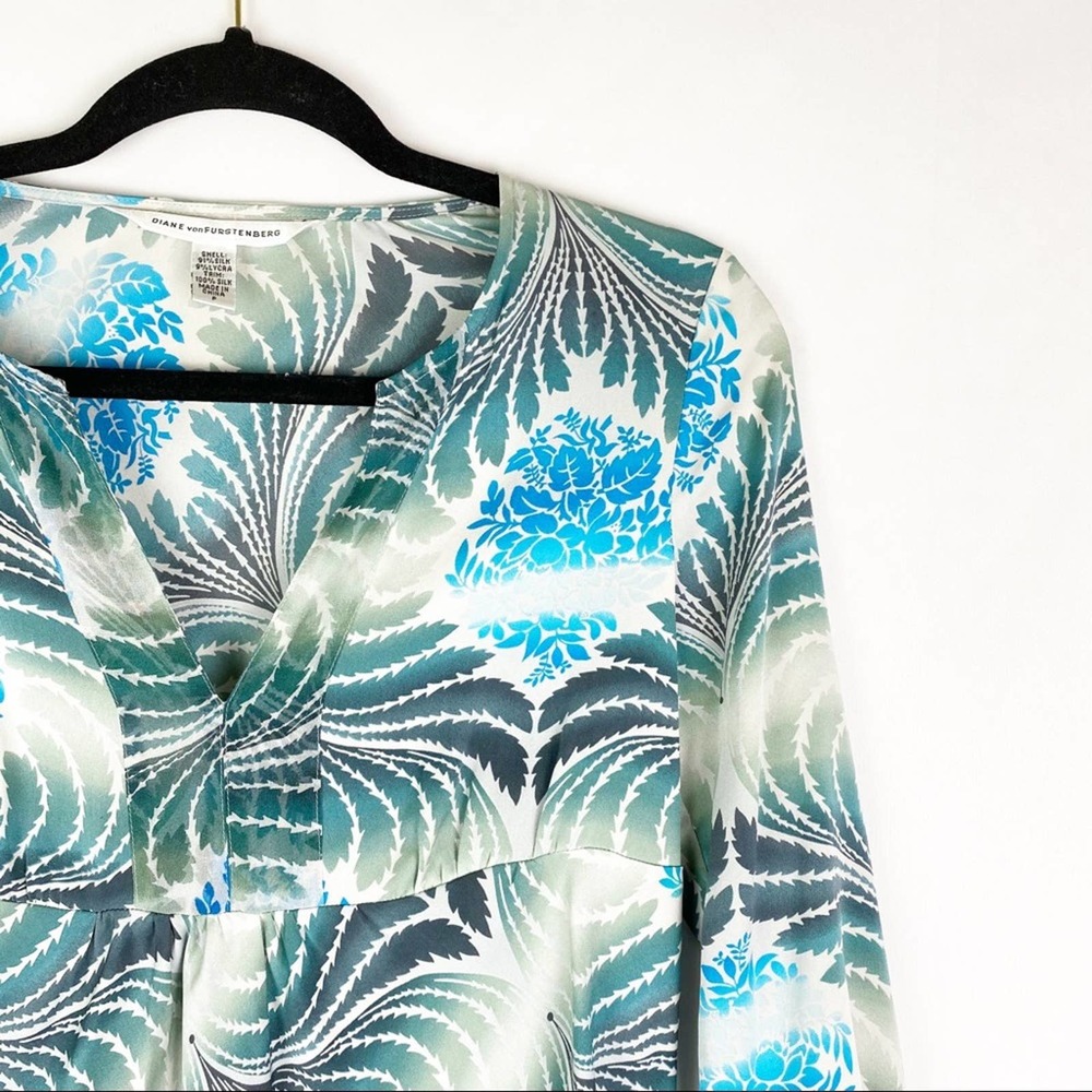 Diane Von Furstenberg Green & Blue Bell Sleeve Top